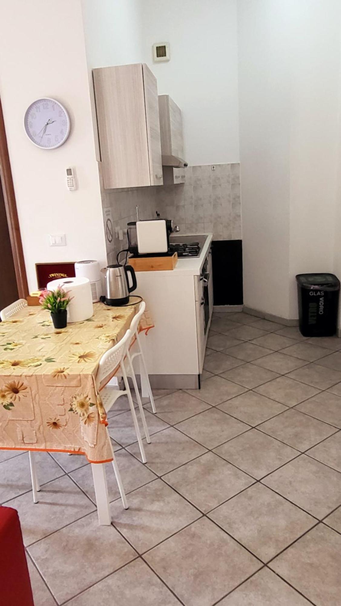 Casa Manzoni Leilighet Novara Eksteriør bilde